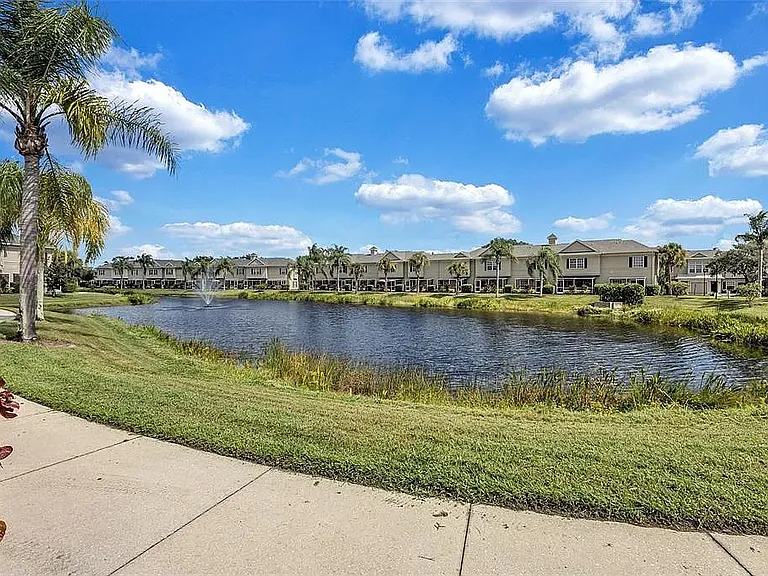 7702 Plantation Cir — Photo 27