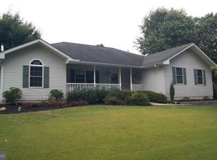 37 1st Ave, Earleville, MD 21919