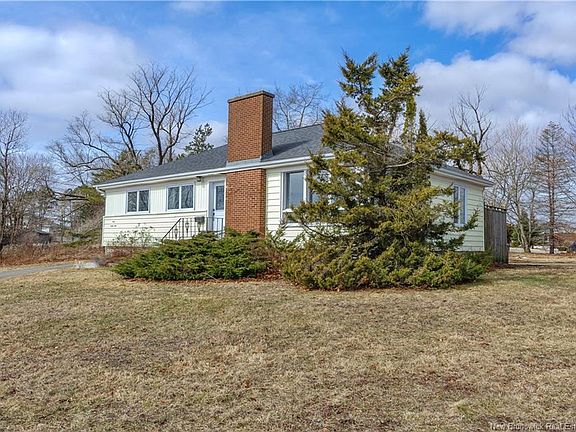 4th image of 461 Ridge Row
