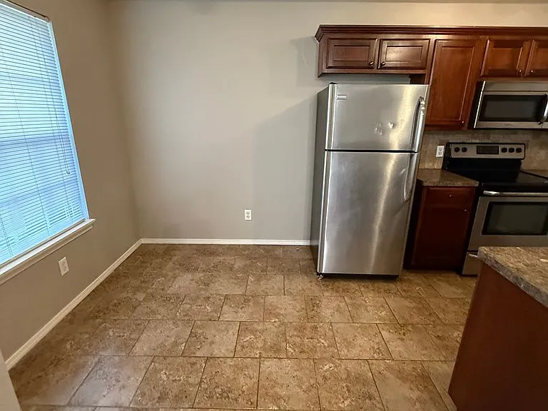 206 S 26th St A-H — Photo 10