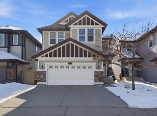 3875 Agar Grn SW, Edmonton, AB T6W 2G3
