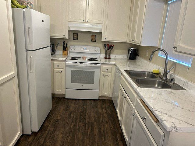 Kitchen at Mission Bell Apartments.