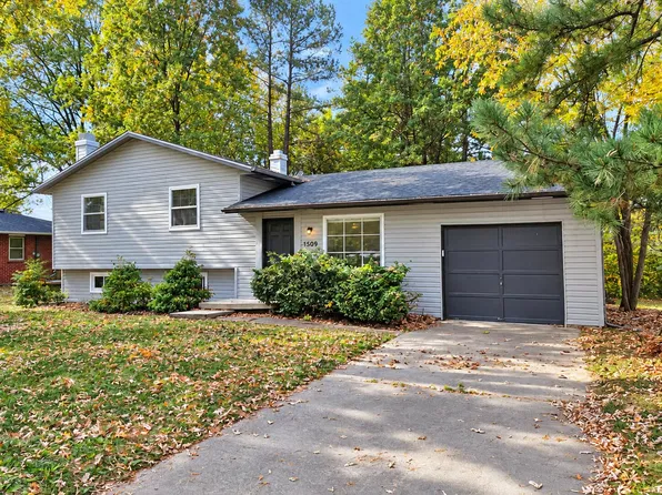 3509 Woodland Dr, Columbia, MO 65202