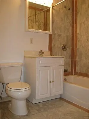 Rented by Tower Brokerage | media 44