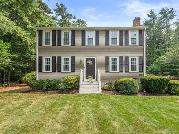 23 Williams Dr, Carver, MA 02330