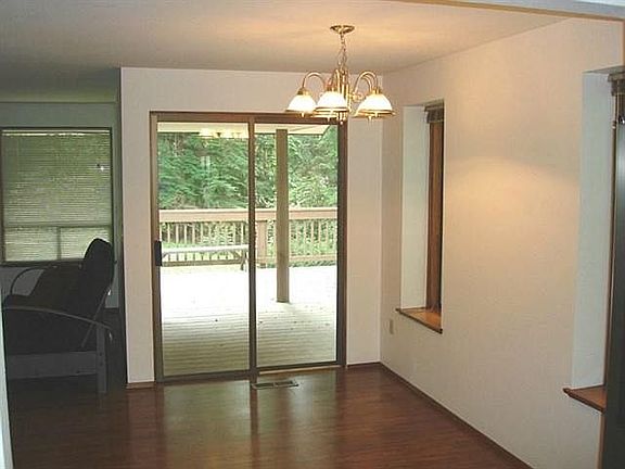 5th image of 50 Mainsail Ln