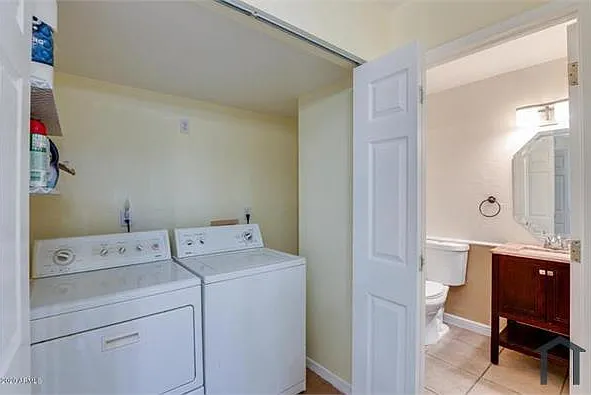 3840 N 43rd Ave #17 — Photo 11