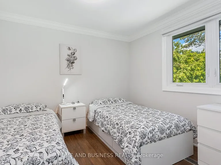 1335 Mississauga Rd — Photo 22