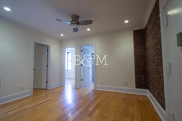 Rented by Brick&Mortar | media 14
