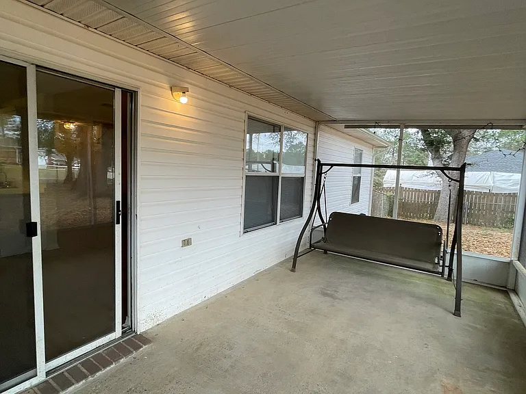 240 Westview Dr — Photo 12