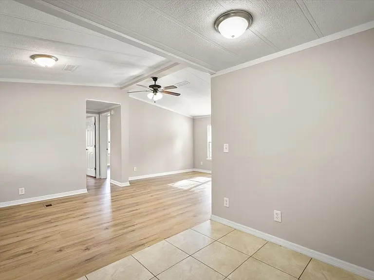 1642 Hammond Blvd — Photo 9