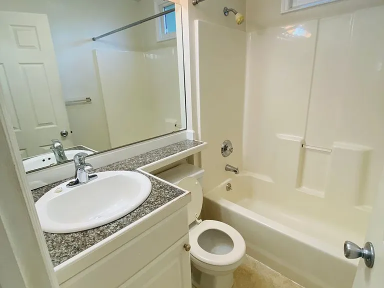 4617 Fowler Ave #3 — Photo 16