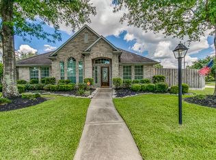 15710 Aberdeen Trails Dr, Houston, TX 77095