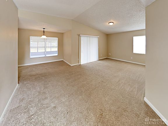 3rd image of 1504 Thistledown Dr