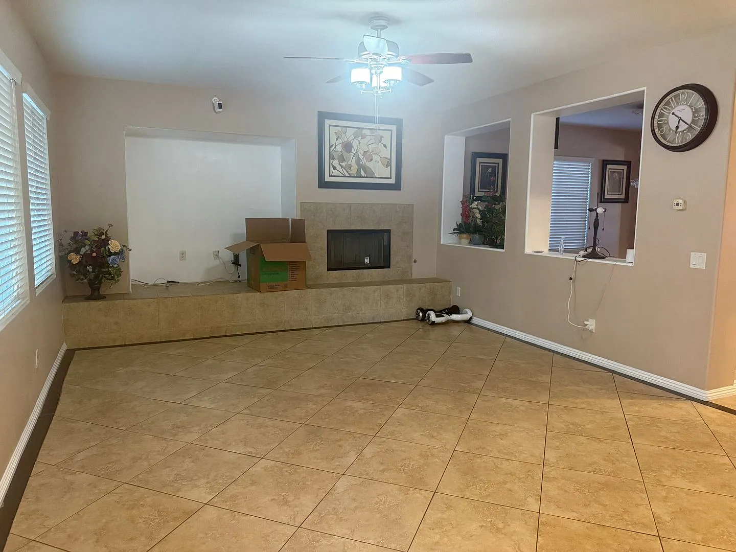 Coming Soon!! Oak Hills, 4 Bedrooms, 3 Baths, 2 Story Home, Solar Power — Photo 4
