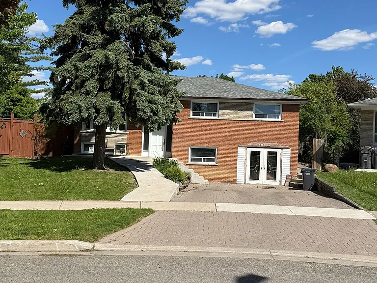 3796 Wyewood Rd — Photo 2
