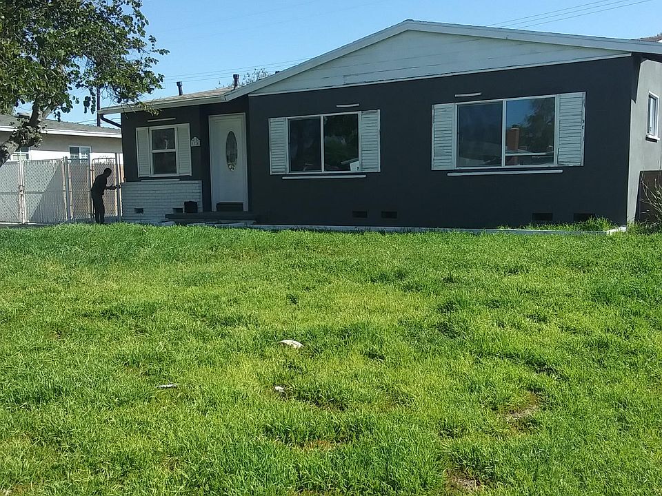 1st image of 1324 S Leland Ave
