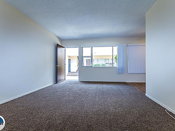 3rd image of 10949 Pioneer Blvd APT 2