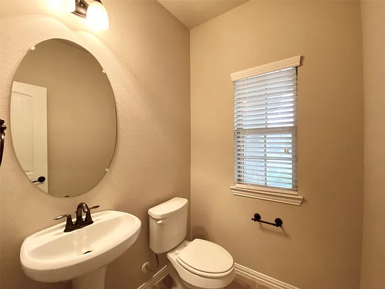 16011 Crosslake Ct — Photo 20