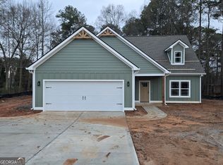 422 Maddox Rd, Griffin, GA 30224