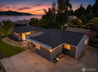 3262 Beach Drive E, Port Orchard, WA 98366