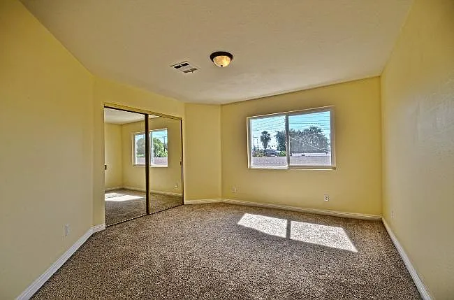 8727 Arcadia Ave — Photo 13