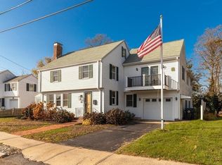 16 Sunset Rd, Salem, MA 01970