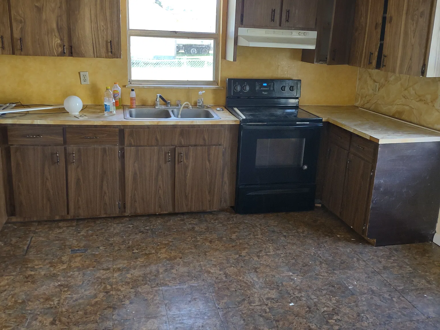 2 bed, 957 sqft, $1,175 — Photo 3
