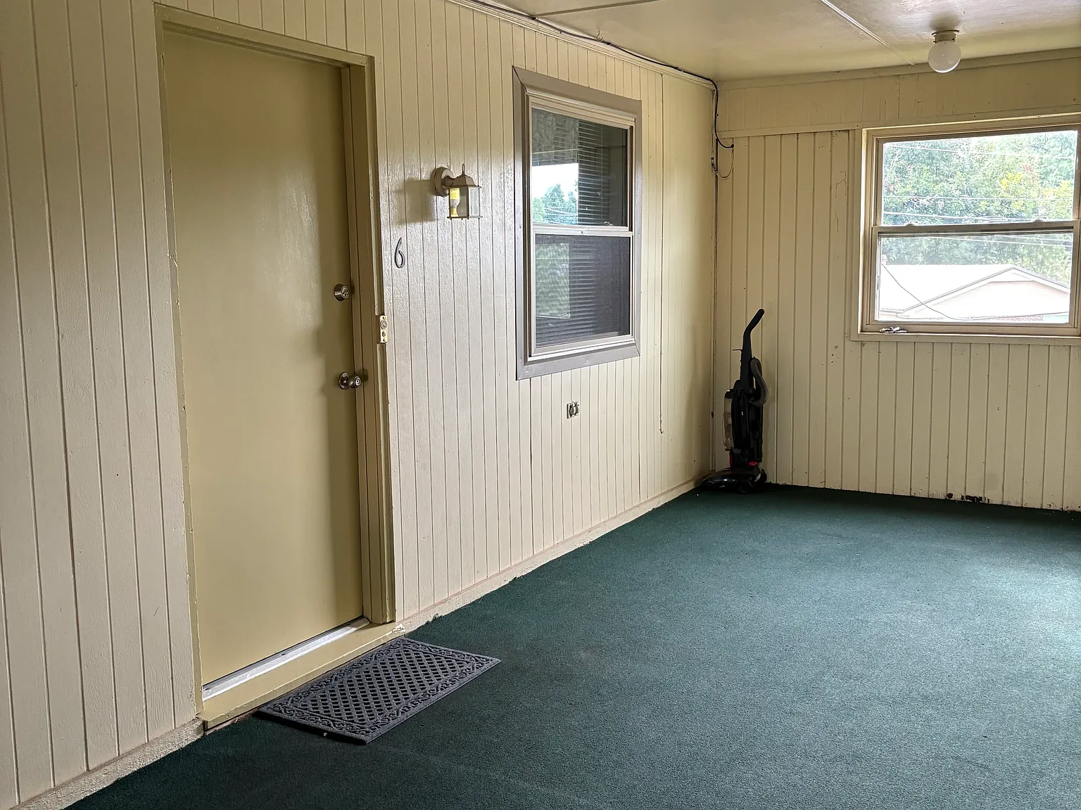 2 bed, 900 sqft, $795 — Photo 2