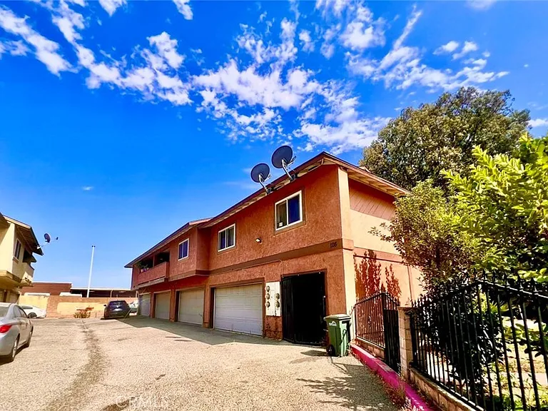126 Lassen Pl #D — Photo 3