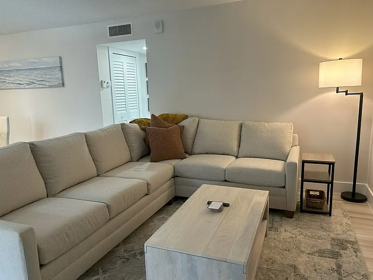 3000 Gulf Shore Blvd N #104 — Photo 6