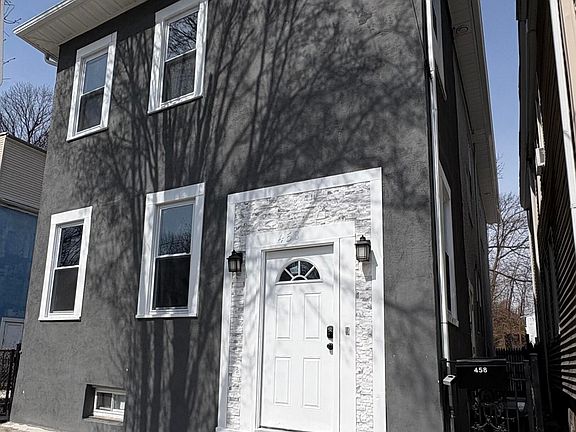 2nd image of 456-458 Harrison St #2