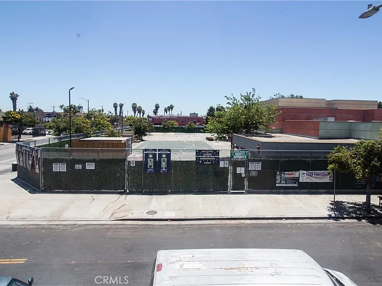 4529 S Vermont Ave — Photo 9