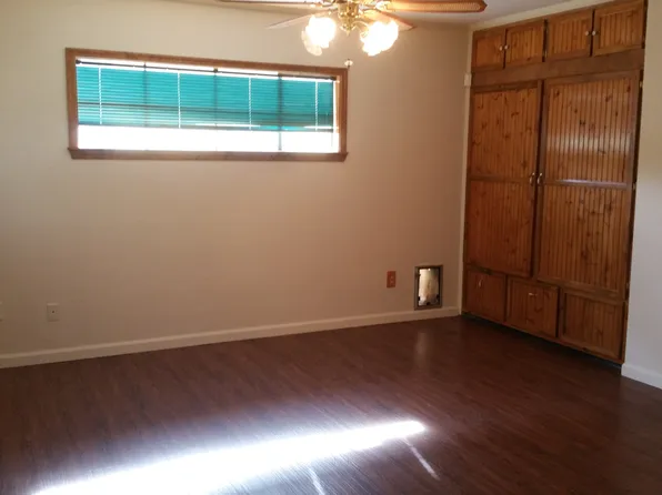 325 N Fraser Dr E, Mesa, AZ 85203