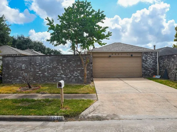 9231 Homeland Dr, Houston, TX 77083