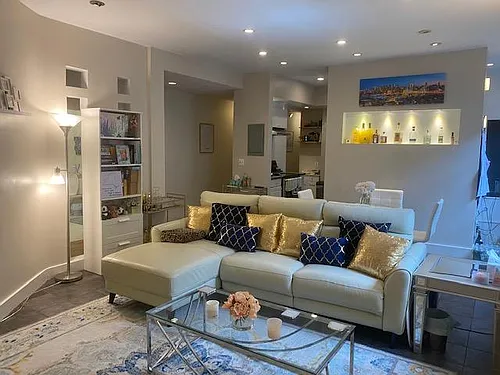 1038 Beacon St #101 Photo 1