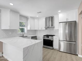 30 Zeeland Drive, Toms River, NJ 08757