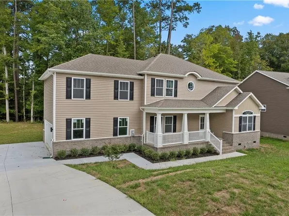 2078 Herons Point Ln, Suffolk, VA 23434