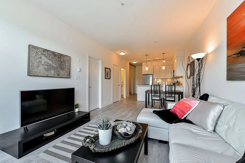 Gauthier Ave, Coquitlam — Photo 1