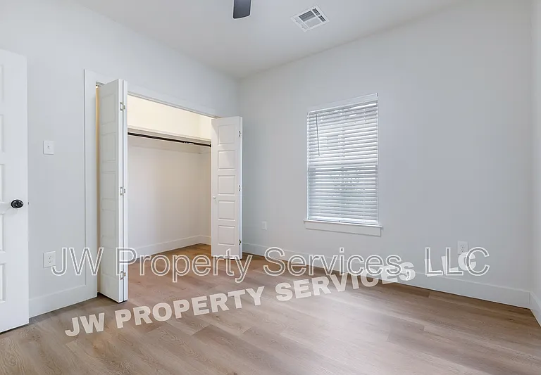 3016 Spain St — Photo 7
