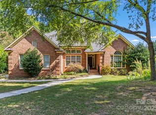 4400 Carmel Estates Rd, Charlotte, NC 28226