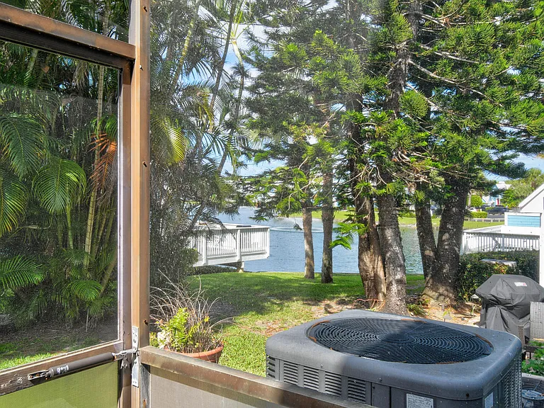 1003 Ocean Dunes Cir — Photo 38