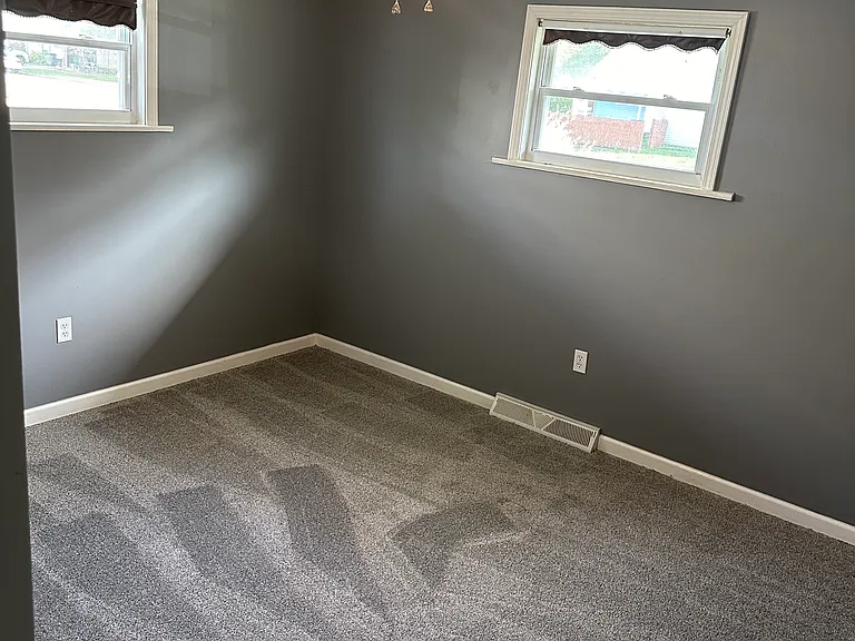 401 Holl Rd NE — Photo 13