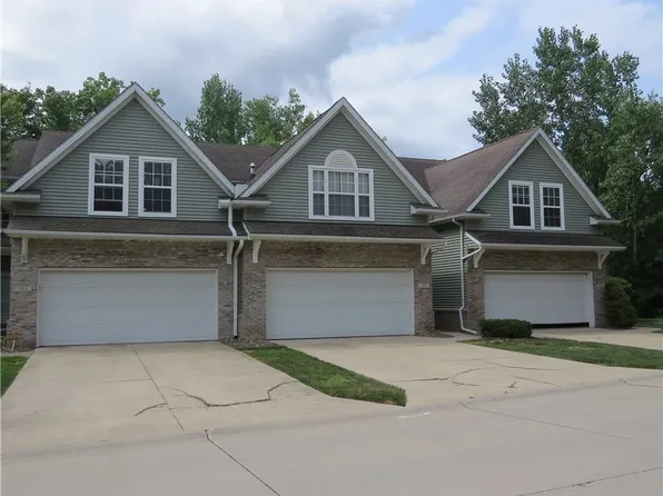 110 Stoney Brook Dr, Elyria, OH 44035