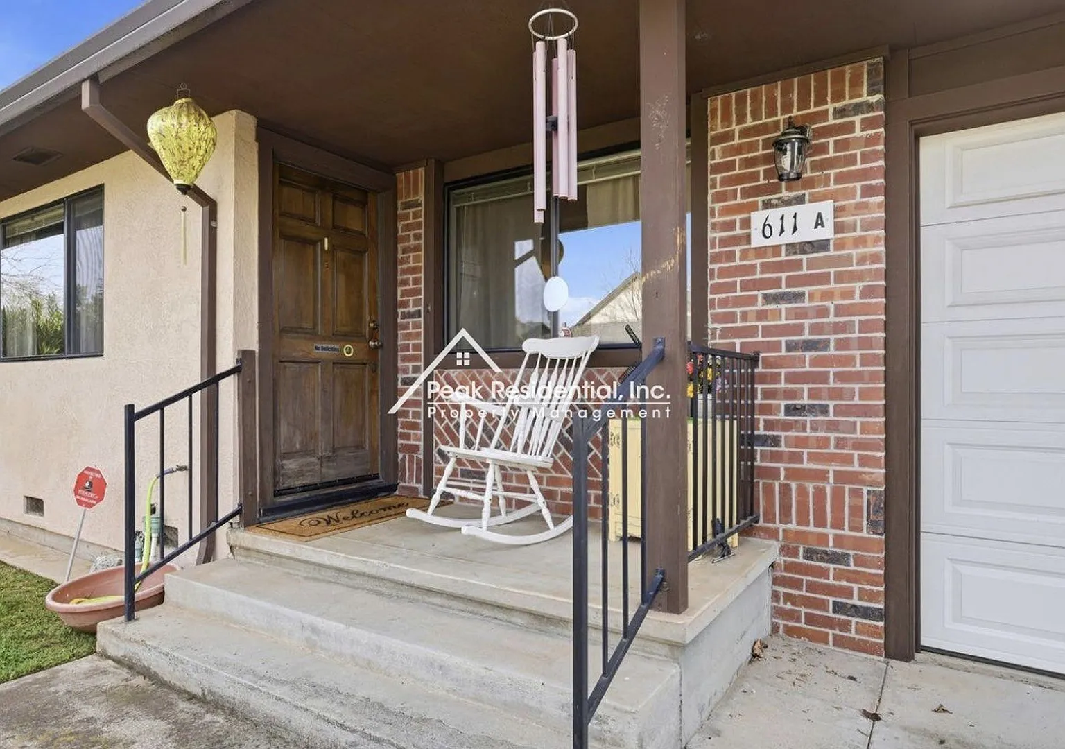 Wonderful 2bd/2ba Folsom Duplex With 2 Car Garage! — Photo 3
