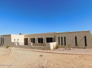 761 W Continental Rd, Green Valley, AZ 85622