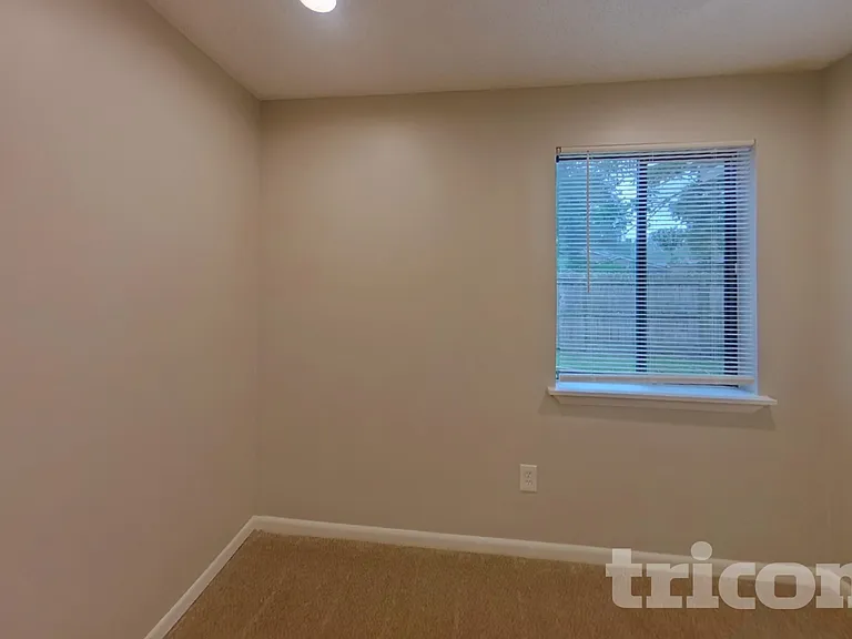 6656 Alisma Ln — Photo 12