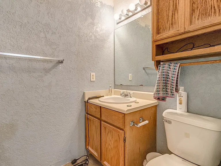 642 N 200 E #105 — Photo 12