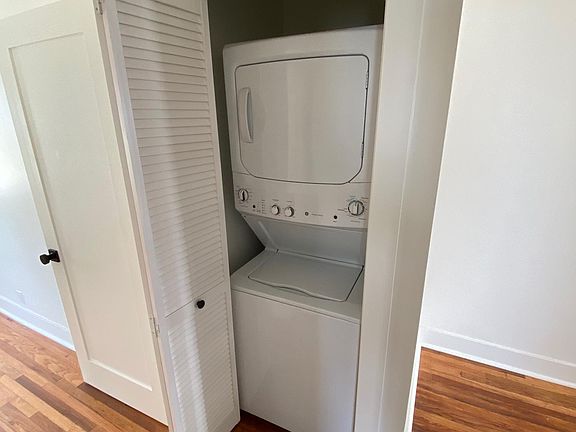 5th image of 917 E Yanonali St