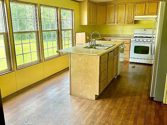 5th image of 31 Guidry Ln